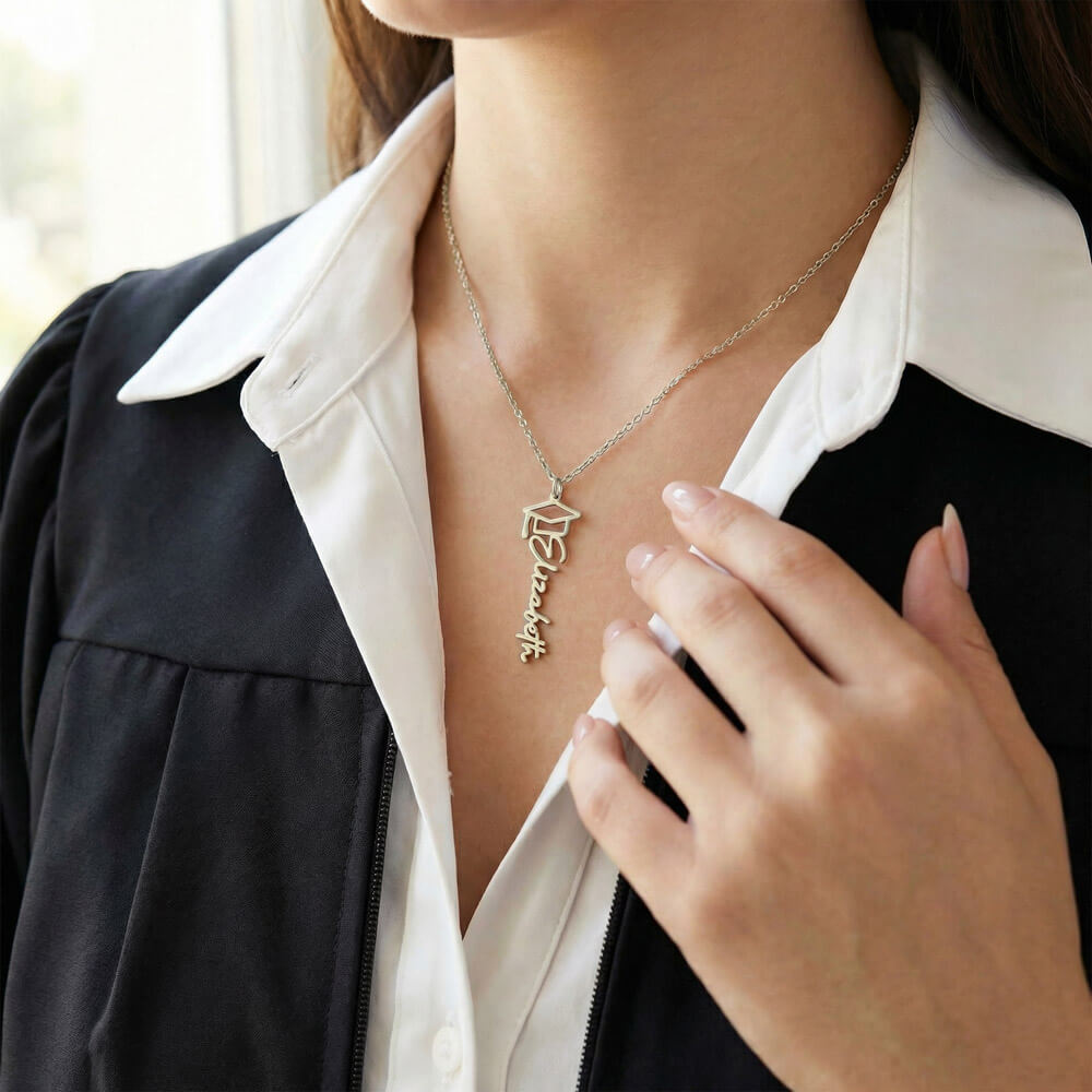 Collier Prénom pour Graduation Infirmière