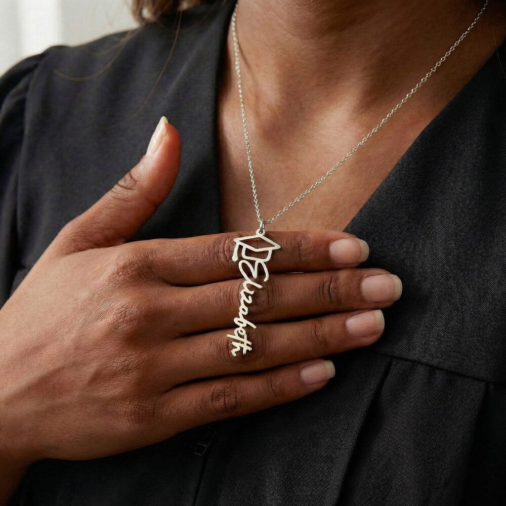 Collier Prénom pour Graduation Infirmière